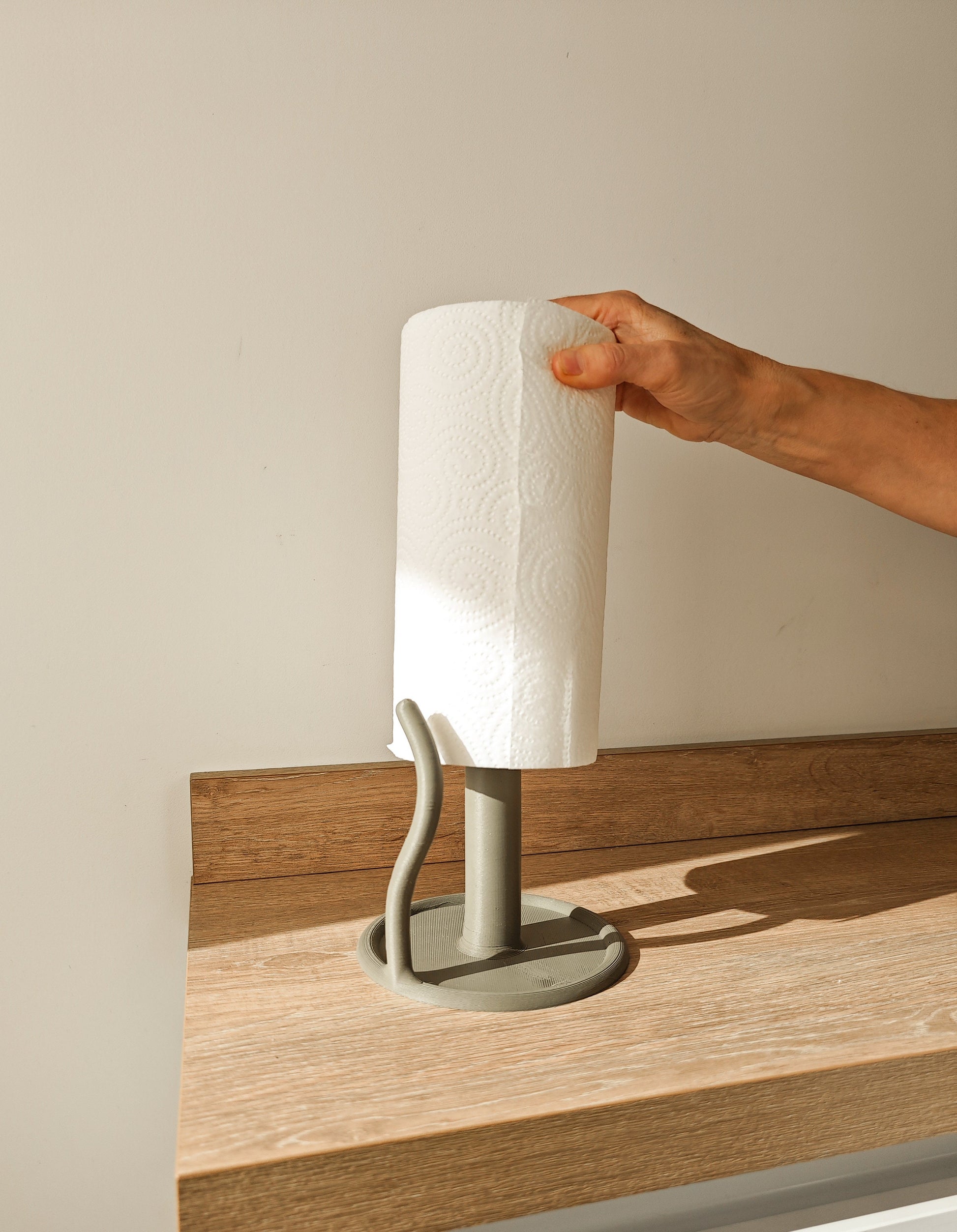 Root-Roll - Paper Towel Holder